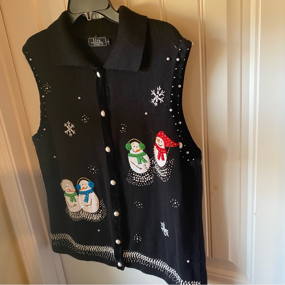 Lisa international woman Christmas sweater vest Size 1X snowmen beaded embroider